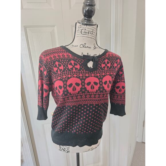 Hell Bunny Sweaters - EUC Hell Bunny Skull Short Sleeve Sweater Size M